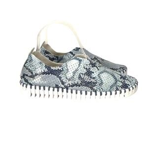 ILSE JACOBSEN Women’s Tulip Slip On Blue Snake Print Shoes Size 37 US 7